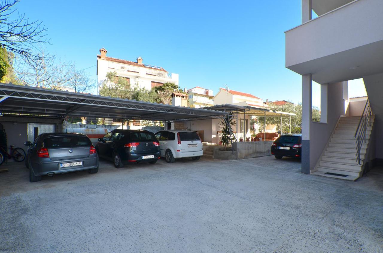 Copacabana Beach Apartments Trogir Exterior foto