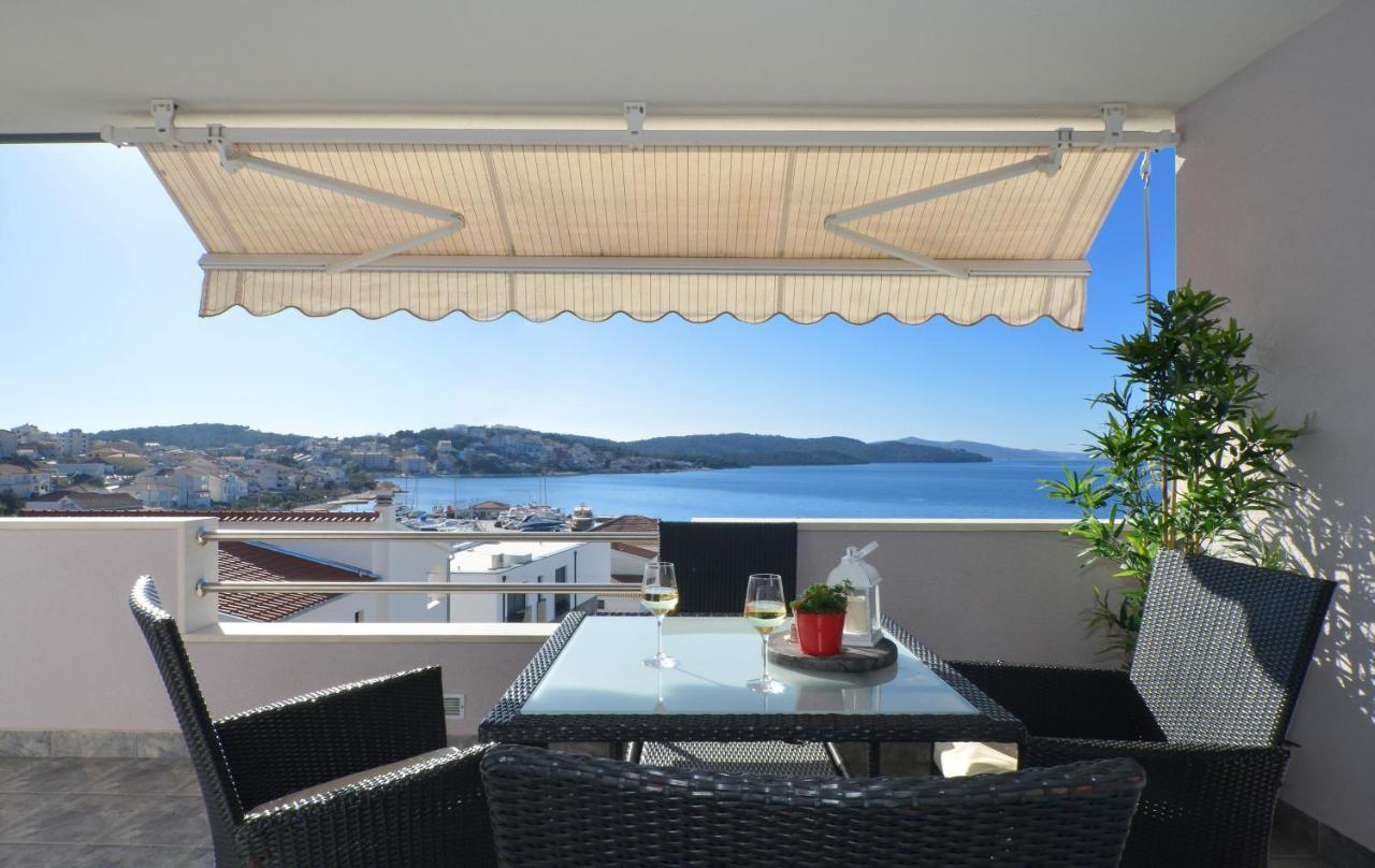 Copacabana Beach Apartments Trogir Exterior foto