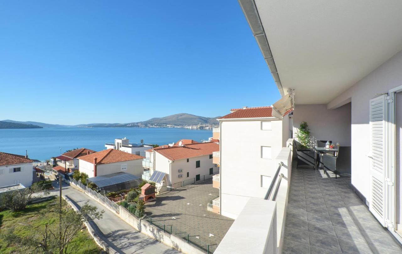 Copacabana Beach Apartments Trogir Exterior foto